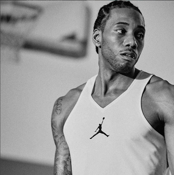 英雄联盟俱乐部OMG更换LOGO，光明势力崛起？